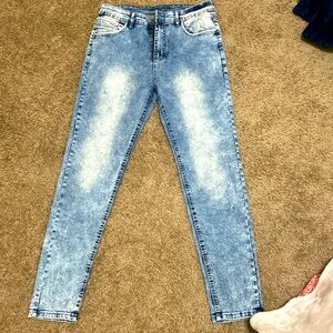 Light washed jeans